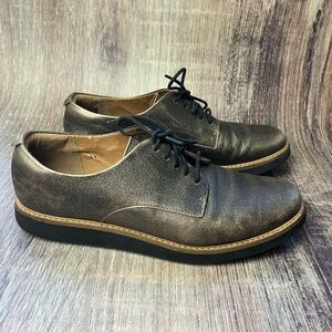 Clarks Gold Metallic Shoes, Size 9